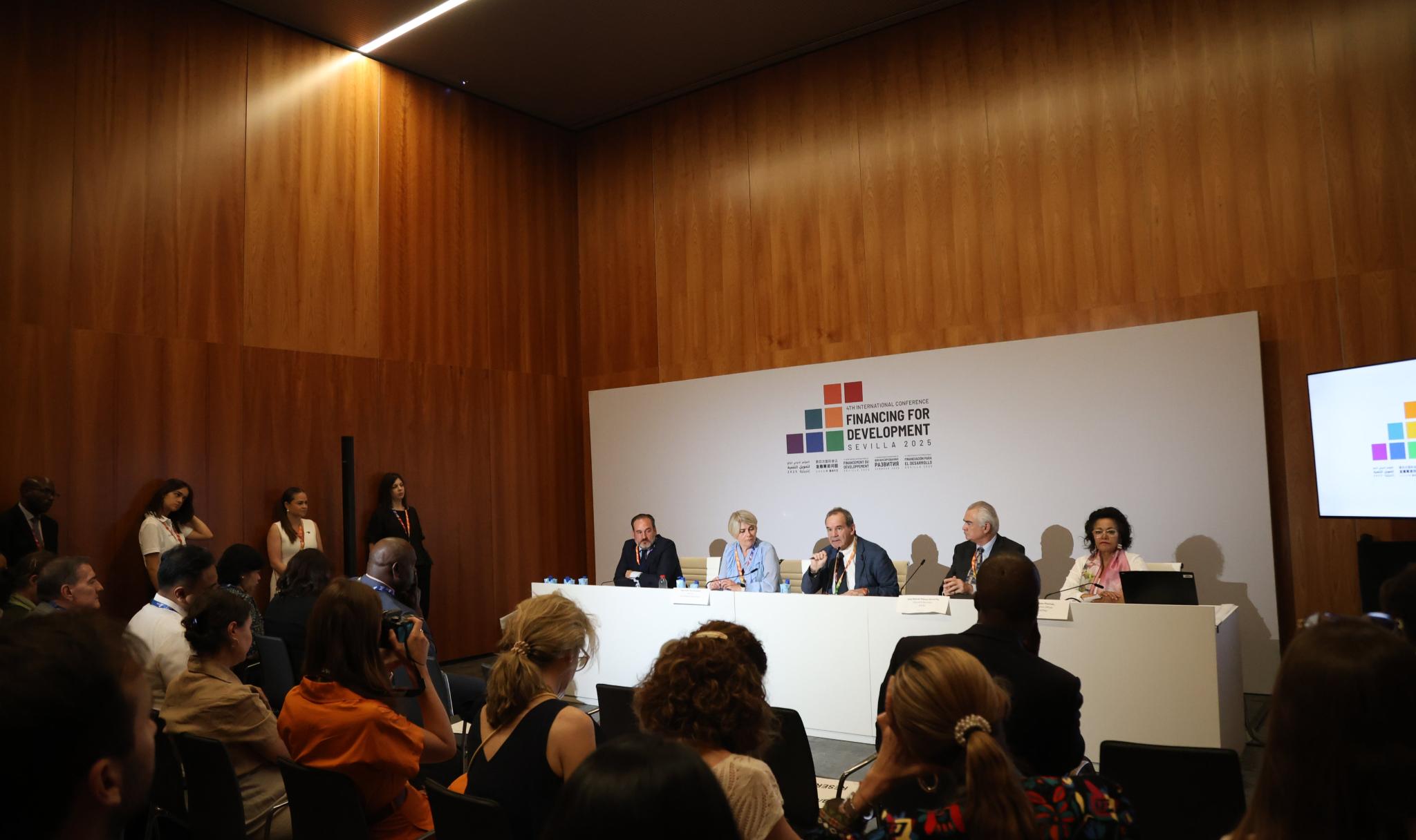 Panel at Beyond GDP Global Alliance 
