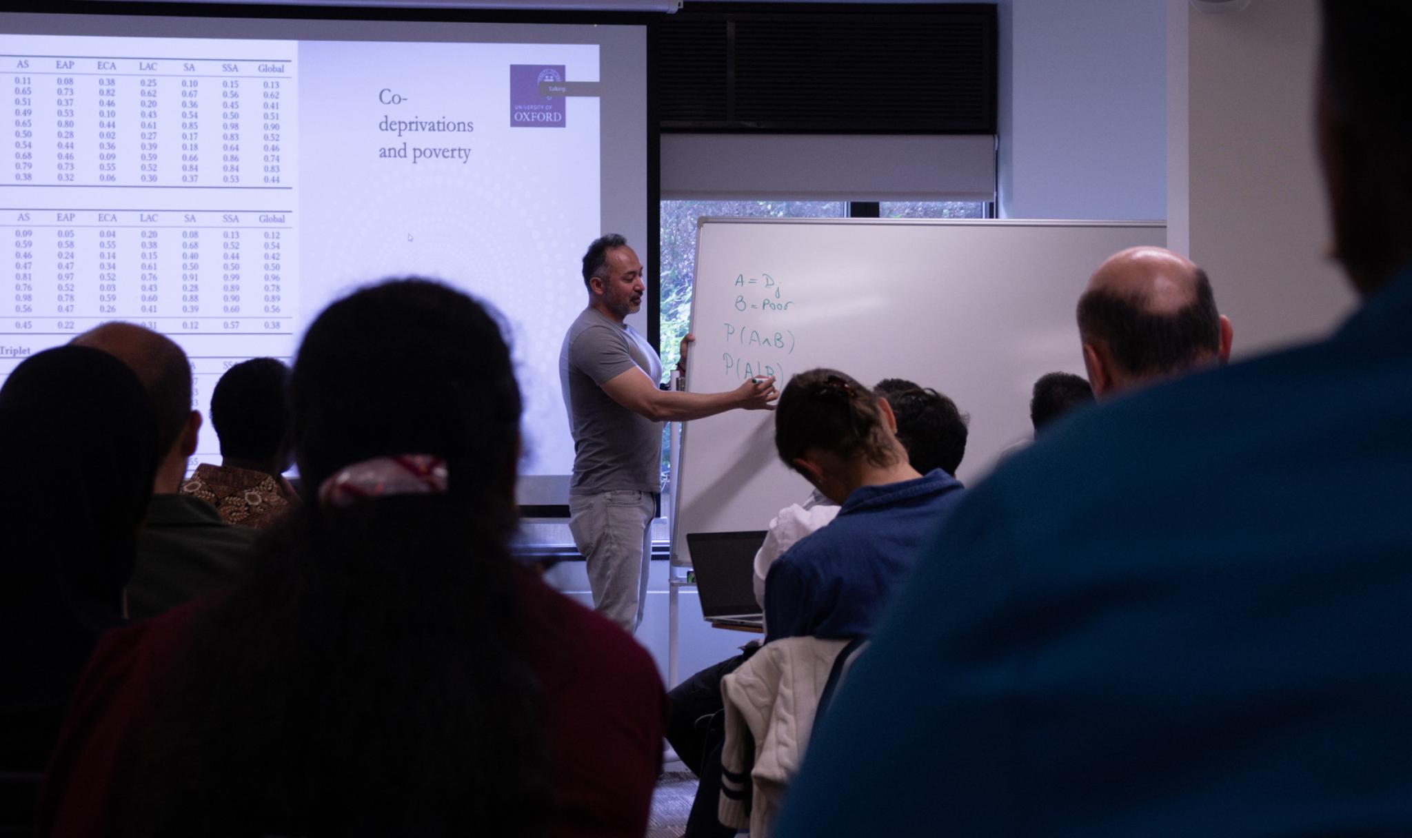 Ricardo Nogales teaches at Advanced Course